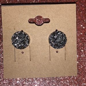 Small Druzy Stud earrings